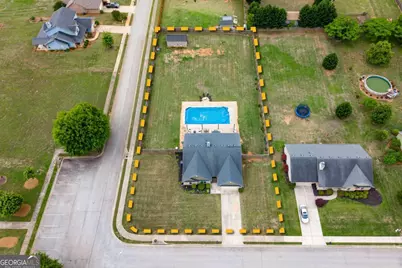 19 Lake Point Court, Jefferson, GA 30549 - Photo 2