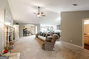 19 Lake Point Ct, Jefferson, GA 30549 - Photo 12