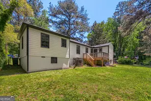 396 Forrest Ridge Dr NW, Atlanta, GA 30318 - Photo 22