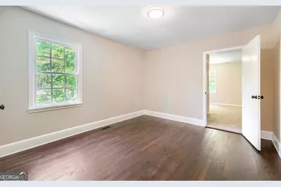 396 Forrest Ridge Drive NW, Atlanta, GA 30318 - Photo 12