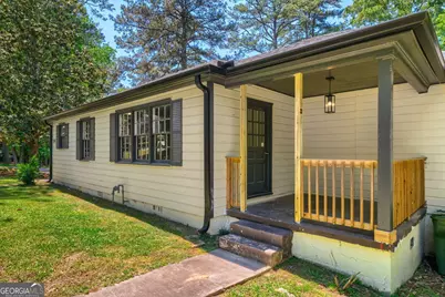 396 Forrest Ridge Drive NW, Atlanta, GA 30318 - Photo 4