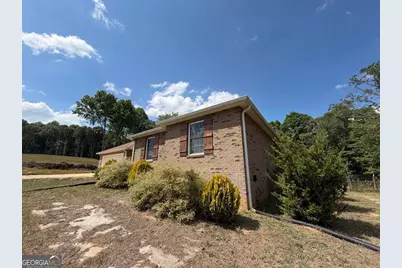 402 Renee Road, Pendergrass, GA 30567 - Photo 2
