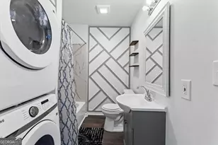 1111 Valley View Rd SE, Atlanta, GA 30315 - Photo 2
