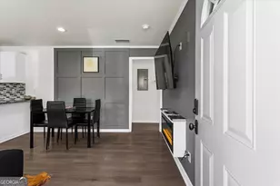 1111 Valley View Rd SE, Atlanta, GA 30315 - Photo 6