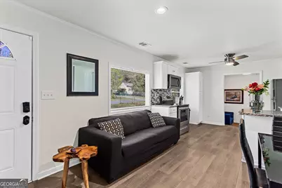 1111 Valley View Road SE, Atlanta, GA 30315 - Photo 6