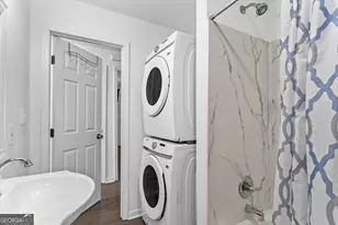 1111 Valley View Rd SE, Atlanta, GA 30315 - Photo 16