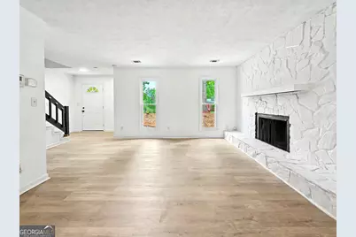7156 Whitfield Drive, Riverdale, GA 30296 - Photo 8