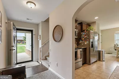 263 Stanebrook Ct, Jackson, GA 30233 - Photo 2
