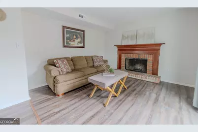 2073 Raintree Place, Lithonia, GA 30058 - Photo 12