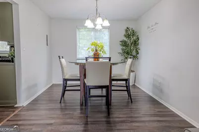 2073 Raintree Place, Lithonia, GA 30058 - Photo 8