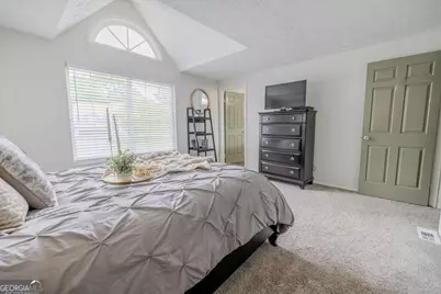 2073 Raintree Place, Lithonia, GA 30058 - Photo 14