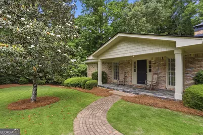 7265 Thornhill Lane NE, Sandy Springs, GA 30328 - Photo 38