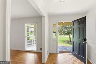 7265 Thornhill Ln NE, Sandy Springs, GA 30328 - Photo 2