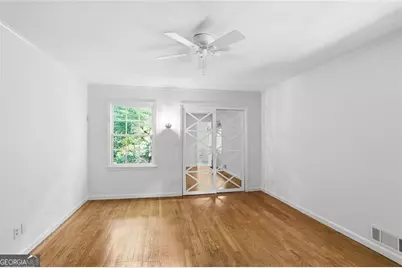 7265 Thornhill Lane NE, Sandy Springs, GA 30328 - Photo 24