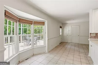 7265 Thornhill Lane NE, Sandy Springs, GA 30328 - Photo 16