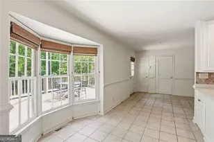 7265 Thornhill Ln NE, Sandy Springs, GA 30328 - Photo 16