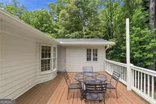 7265 Thornhill Ln NE, Sandy Springs, GA 30328 - Photo 32