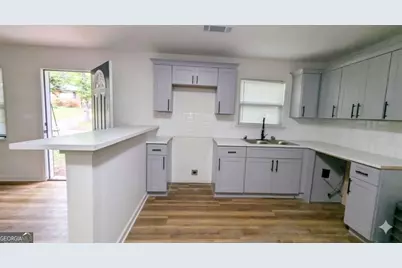 3283 Pebble Drive, Atlanta, GA 30344 - Photo 8