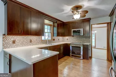 2737 Hearthstone Circle, Marietta, GA 30062 - Photo 18