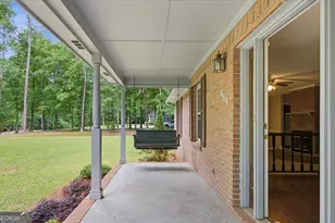 654 Fairmont Dr, Macon, GA 31210 - Photo 2