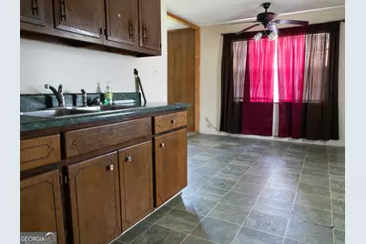 204 Davis Street, Thomasville, GA 31792 - Photo 16