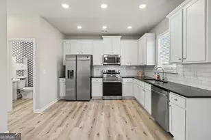 100 McGinnis Cir, Calhoun, GA 30701 - Photo 8