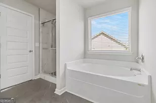 100 McGinnis Cir, Calhoun, GA 30701 - Photo 16