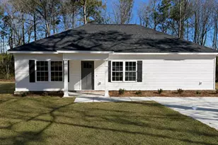 102 Ohoopee St, Reidsville, GA 30453 - Photo 1
