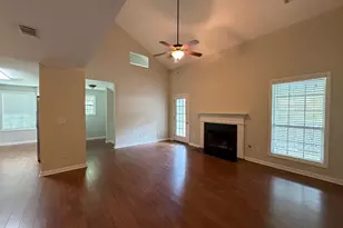 3921 Riverlook Pkwy SE, Marietta, GA 30067 - Photo 2