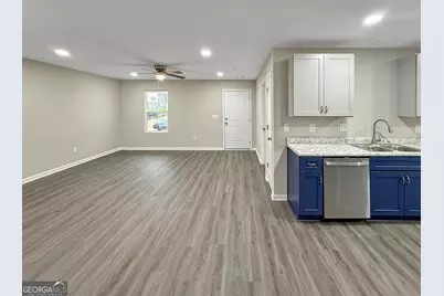 305 Airman Blvd, Warner Robins, GA 31088 - Photo 8