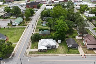 212 N Caswell, Glennville, GA 30427 - Photo 4