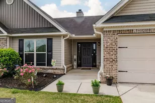 802 Brandon Dr, Winder, GA 30680 - Photo 2