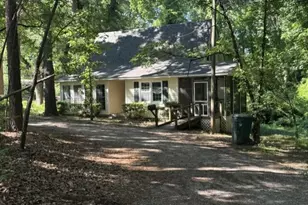 182 Arthur St, Hartwell, GA 30643 - Photo 2