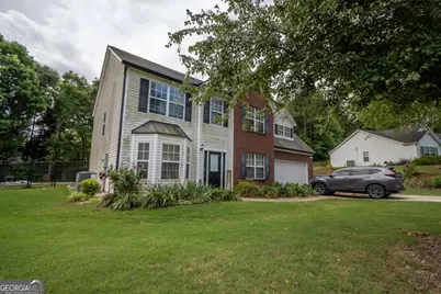 421 Regan Drive, Winder, GA 30680 - Photo 2