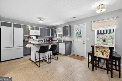 217 Farmbrook Parkway, Stockbridge, GA 30281 - Photo 20