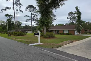 811 Estroff Dr, Vidalia, GA 30474 - Photo 2