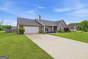 432 Lake Vista Dr, Jefferson, GA 30549 - Photo 2