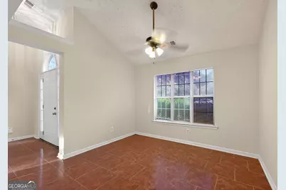 221 Fairview Point, Ellenwood, GA 30294 - Photo 4