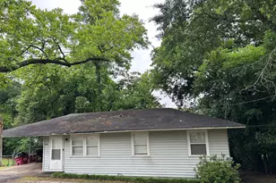 2415 Vivian Dr, Macon, GA 31206 - Photo 1