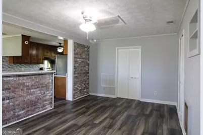 136 Morris Drive, Alma, GA 31510 - Photo 2