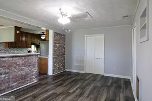 136 Morris Dr, Alma, GA 31510 - Photo 2
