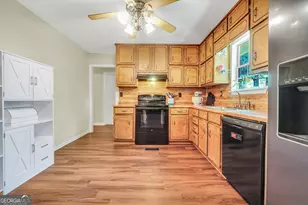 681 Locust Rd, Locust Grove, GA 30248 - Photo 10