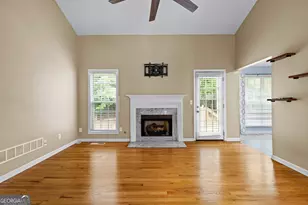 205 Clarion Dr, Carrollton, GA 30116 - Photo 4