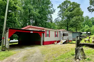260 Lakey Ln, Cornelia, GA 30531 - Photo 1
