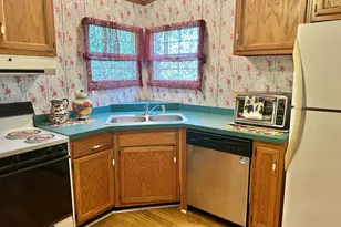 260 Lakey Ln, Cornelia, GA 30531 - Photo 8