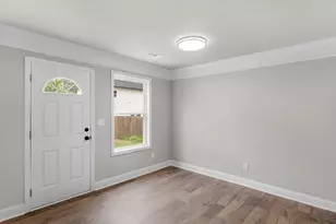 519 E Chappell St, Griffin, GA 30223 - Photo 10
