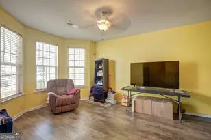 317 Commons Dr, Jonesboro, GA 30236 - Photo 6