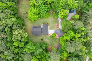 420 Darren Dr, Fayetteville, GA 30215 - Photo 2