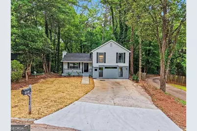 1027 Mainstreet Lake Drive, Stone Mountain, GA 30088 - Photo 26