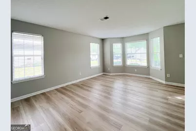 5983 Hitt Lake Trail, Stone Mountain, GA 30087 - Photo 6
